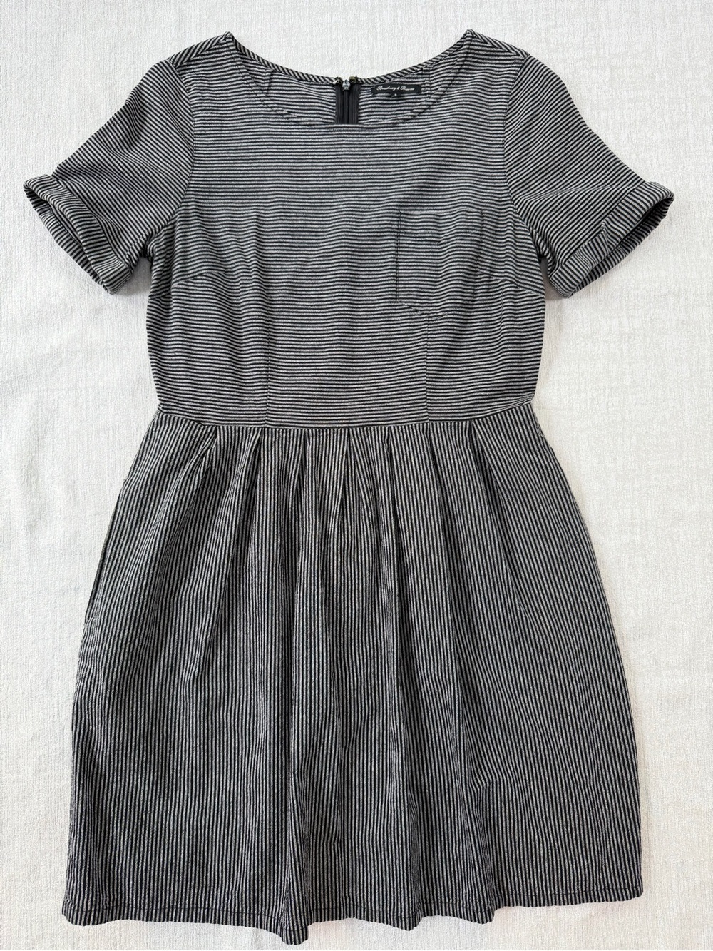 Broadway & Broome Black and White Striped Short Sleeve Fit & Flare Dress